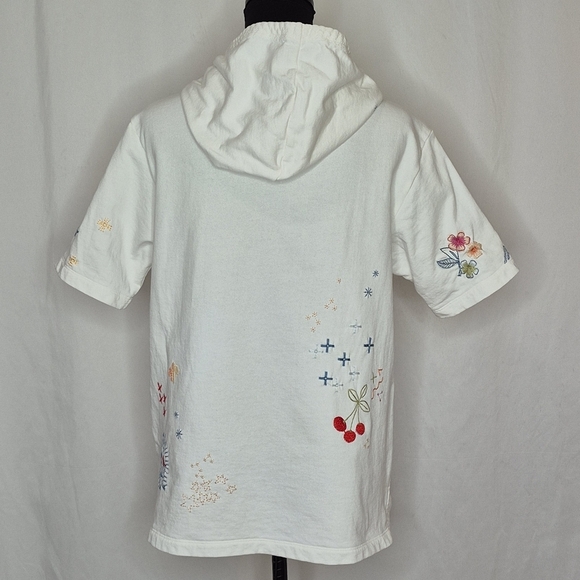 Johnny Was Cleo Short Sleeve Embroidered White French Terry Hoodie - Size S - Picture 4 of 16